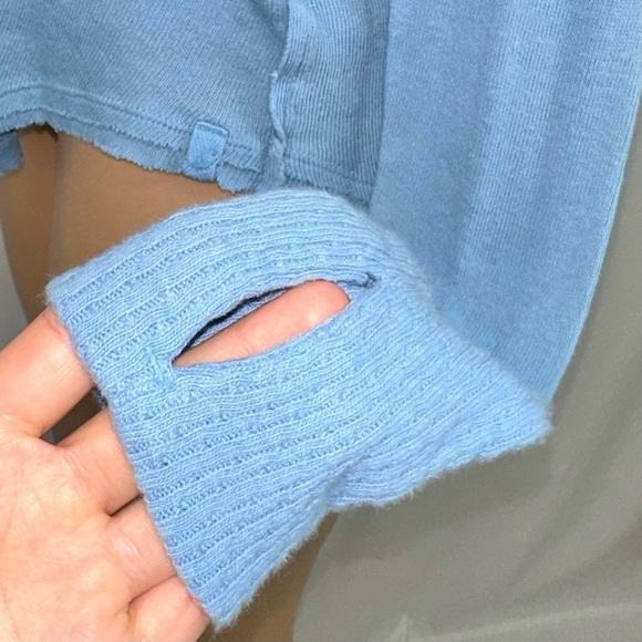 Free People Women’s Sz S Blue Long Sleeve Oversized Soft Knit Shirt We The Free - Picture 5 of 14